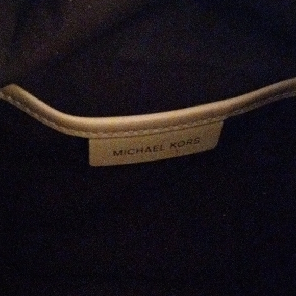 Michael Kors Cream Shoulder Bag with Pearl Accent - Picture 8 of 9